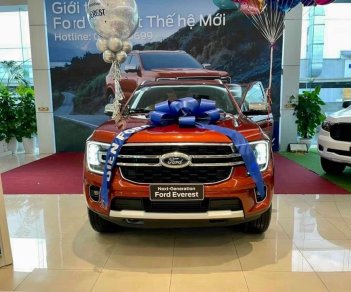 Ford Everest 2022 - Đủ màu, giao xe ngay trong tháng + ưu đãi full quà tặng. Liên hệ nhận báo giá & chương trình ưu đãi độc quyền đại lý