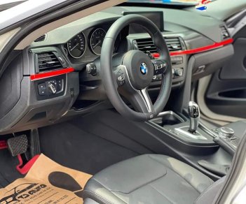 BMW 328i 2016 - Màu trắng, nhập khẩu nguyên chiếc giá ưu đãi