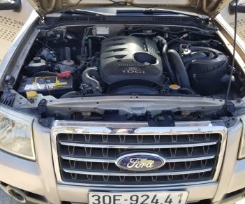 Ford Everest 2008 - Số tự động, máy dầu - Có cam lùi, màn hình loa sub