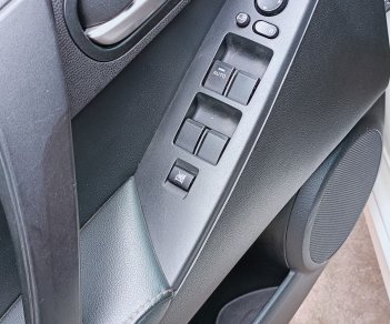 Mazda 3 2010 - Màu trắng, nhập khẩu nguyên chiếc số tự động