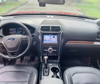 Ford Explorer 2019 - Xe chạy được 63.000km