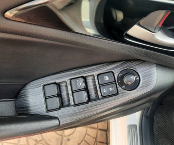 Mazda 3 2016 - Xe màu trắng, còn rất mới và đẹp