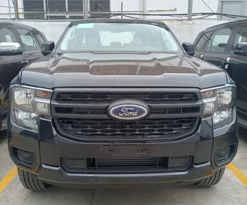 Ford Ranger 2022 - Sẵn đủ màu, trả thẳng giao xe ngay giá cực tốt, tặng gói phụ kiện - Hỗ trợ giao xe tận nơi