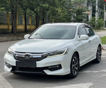 Honda Accord 2016 - Xe đẹp giá tốt, giao ngay có hỗ trợ trả góp, xe trang bị full options