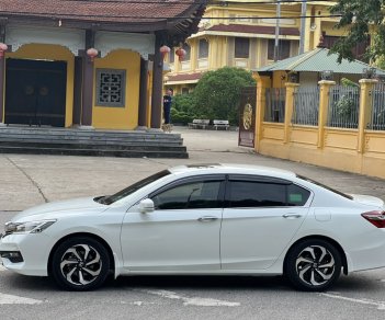 Honda Accord 2016 - Xe đẹp giá tốt, giao ngay có hỗ trợ trả góp, xe trang bị full options