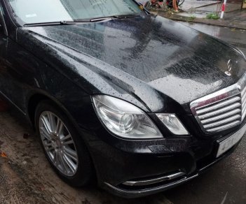 Mercedes-Benz E300 2011 - Xe màu đen chính chủ