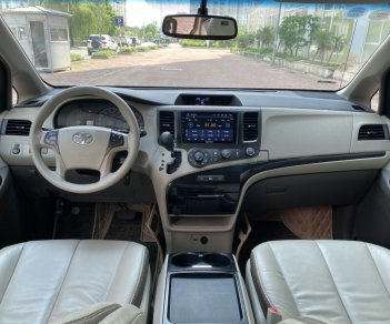 Toyota Sienna 2011 - Giao xe toàn quốc