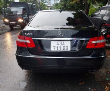 Mercedes-Benz E300 2011 - Xe màu đen chính chủ