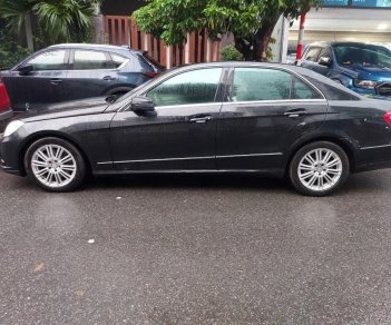 Mercedes-Benz E300 2011 - Xe màu đen chính chủ