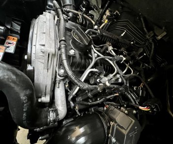 Hyundai Grand Starex 2012 - Bán xe tải van 5 chỗ, 600kg, đời 2012, số tự động, máy dầu