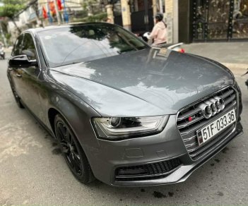 Audi A4 2014 - Xe màu xám, 640tr