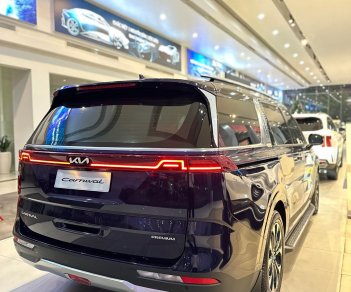 Kia Carnival 2022 - Bản 8 ghế - Sẵn xe giao ngay