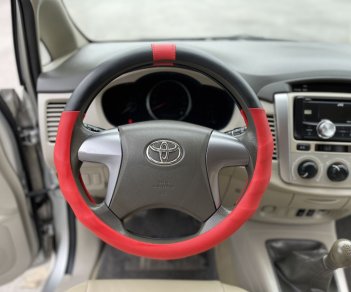 Toyota Innova 2015 - Form lazang phay, đèn gánh, nội thất kem, 1 chủ từ mới. Xe đẹp