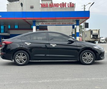 Hyundai Elantra 2019 - Xe màu đen, giá cạnh tranh