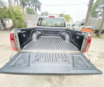 Nissan Navara 2012 - Đăng ký lần đầu 2013, máy dầu, số tự động 2 cầu