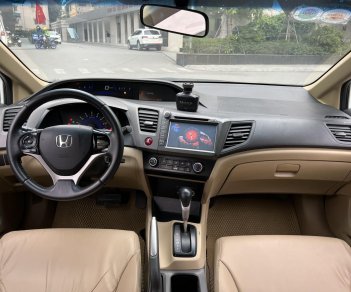 Honda Civic 2013 - Màu trắng, đăng ký lần đầu 2013