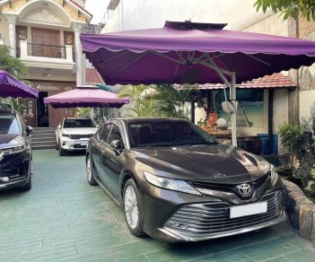 Toyota Camry 2019 - Nhập Thái, odo 31000 km, biển SG