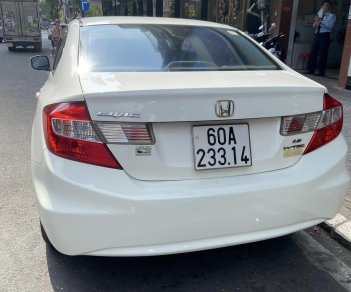 Honda Civic 2012 - Màu trắng số sàn giá hữu nghị