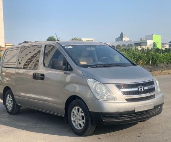 Hyundai Starex 2011 - Nội thất bọc ghế da siêu chất