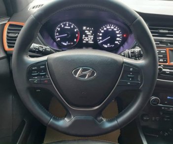 Hyundai i20 Active 2015 - Xe đã đi 7,5 vạn km