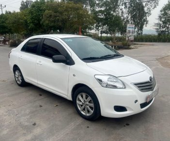 Toyota Vios 2011 - Màu trắng