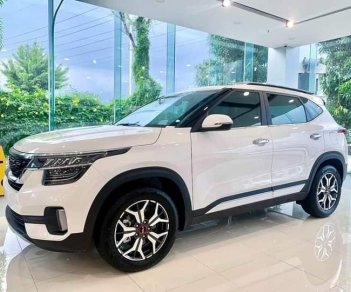 Kia Seltos 2022 - Giảm trực tiếp 30tr và suất xe giao ngay cho phiên bản bán chạy nhất này