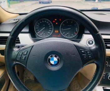 BMW 320i 2009 - Xe gia đình ít chạy