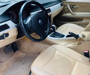 BMW 320i 2009 - Xe gia đình ít chạy