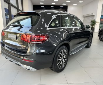 Mercedes-Benz GLC 200 2022 - Màu đen, giá cạnh tranh