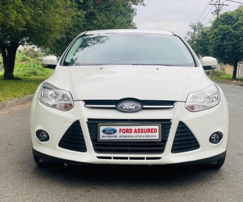 Ford Focus 2014 - Phụ kiện đi kèm: Phim cách nhiệt, lót sàn, che mưa