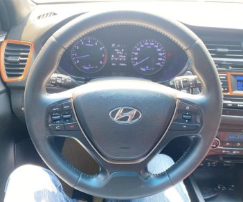 Hyundai i20 Active 2015 - Màu đỏ, nhập khẩu, 399tr