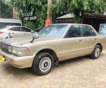 Toyota Crown 1990 - 2.8 số AT, xe nhập khẩu đẹp xuất sắc, giá 225tr