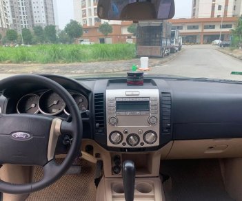 Ford Everest 2008 - Màu đen số tự động, giá chỉ 290 triệu