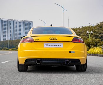 Audi TT 2017 - Xe màu vàng nội thất đen