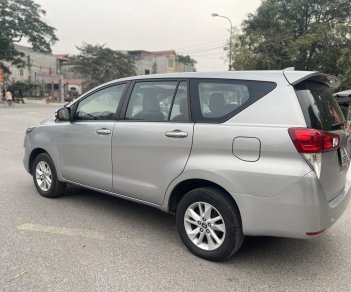 Toyota Innova 2016 - Đăng ký 2017 chính 1 chủ. Lướt đúng 5v km xịn, nguyên 5 lốp, mới quá