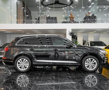 Audi Q7 2018 - Biển thành phố