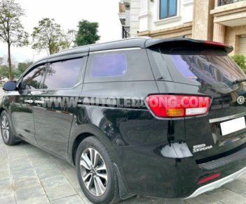 Kia Sedona 2017 - Màu đen