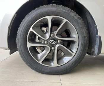 Hyundai Grand i10 2018 - Màu bạc