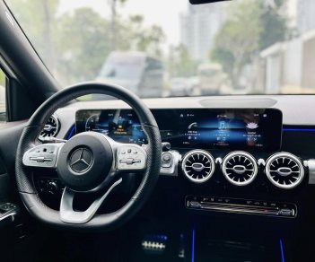 Mercedes-Benz GLB 200 2020 - 7 chỗ cực kì tiện lợi, phiên bản hoàn toàn mới, còn bảo hành chính hãng. Hỗ trợ trả góp chỉ từ 350tr nhận xe