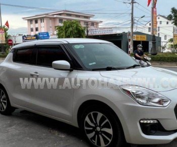 Suzuki Swift 2019 - Màu trắng, xe nhập