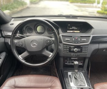 Mercedes-Benz E250 2009 - Biển Hà Nội