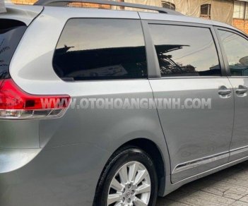 Toyota Sienna 2011 - Sơn zin cả xe