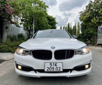 BMW 320i 2015 - Màu trắng