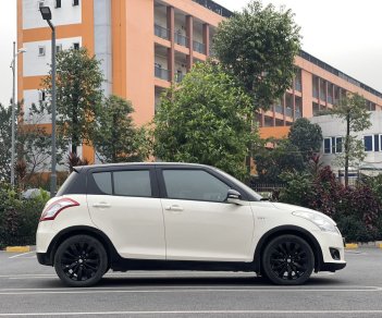 Suzuki Swift 2015 - Màu trắng, 380tr