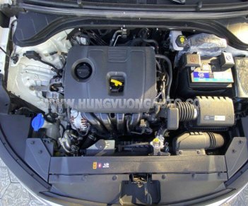 Hyundai Elantra 2020 - Màu trắng, giá 655tr