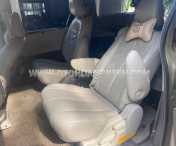 Toyota Sienna 2010 - Màu ghi vàng, nội thất kem