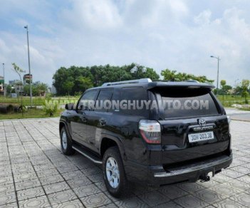 Toyota 4 Runner 2015 - Màu đen, nhập khẩu