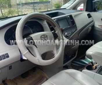 Toyota Sienna 2011 - Sơn zin cả xe - Chất xe cực đẹp