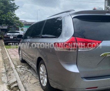 Toyota Sienna 2011 - Sơn zin cả xe - Chất xe cực đẹp