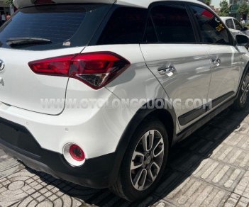 Hyundai i20 Active 2017 - Xe một chủ sử dụng từ mới